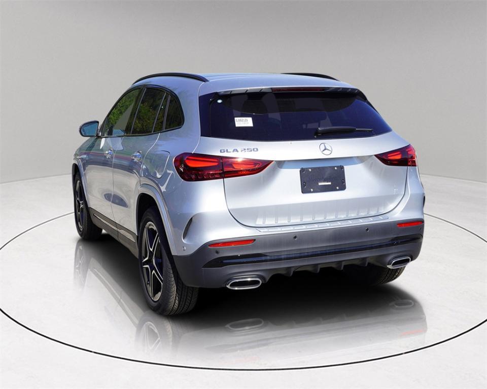 new 2025 Mercedes-Benz GLA 250 car, priced at $54,240