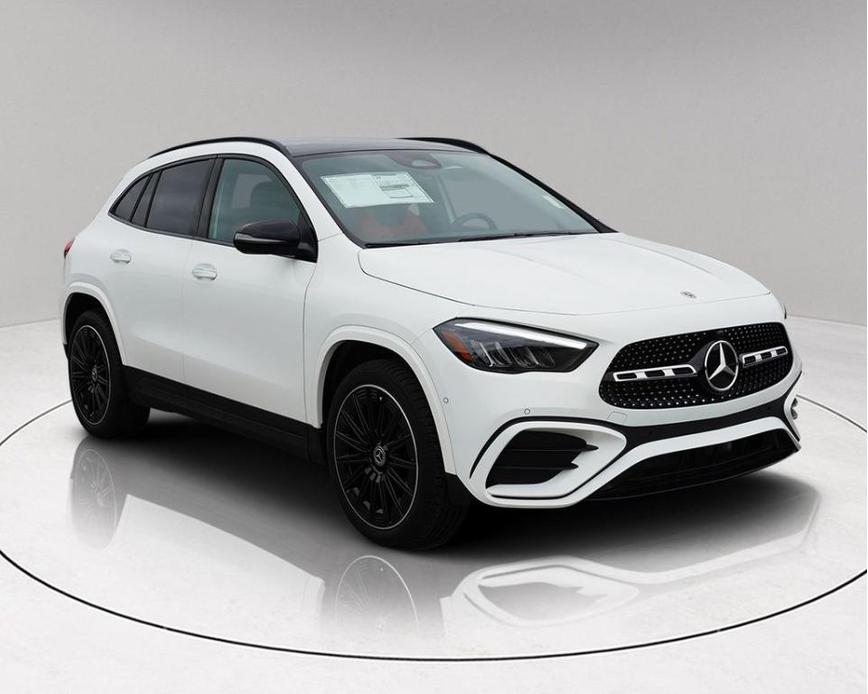 new 2025 Mercedes-Benz GLA 250 car, priced at $48,998