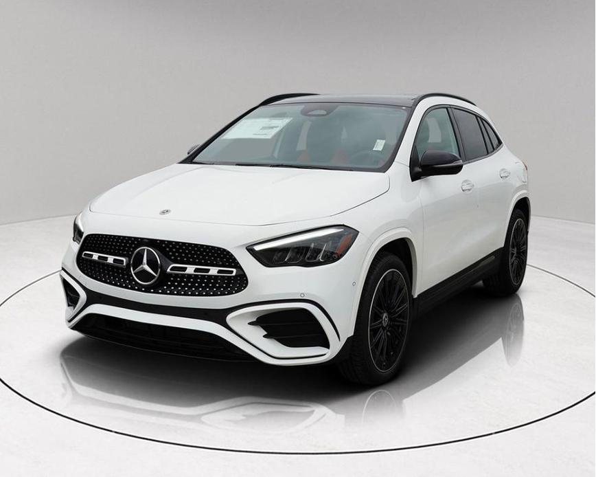 new 2025 Mercedes-Benz GLA 250 car, priced at $48,998