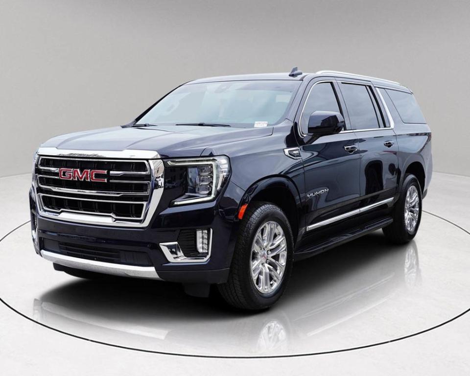 used 2021 GMC Yukon XL car, priced at $43,900