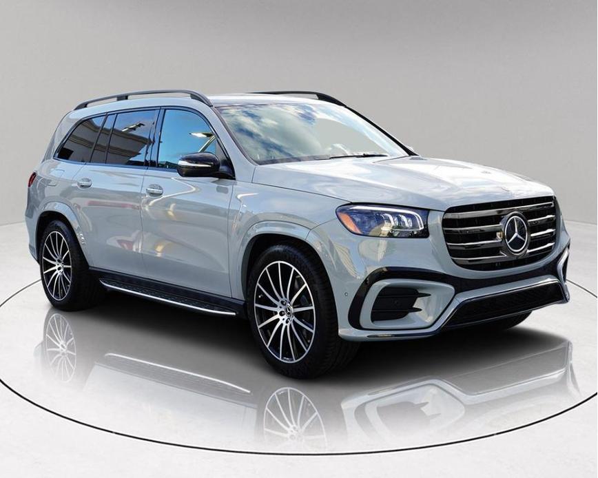 new 2025 Mercedes-Benz GLS 450 car, priced at $93,786