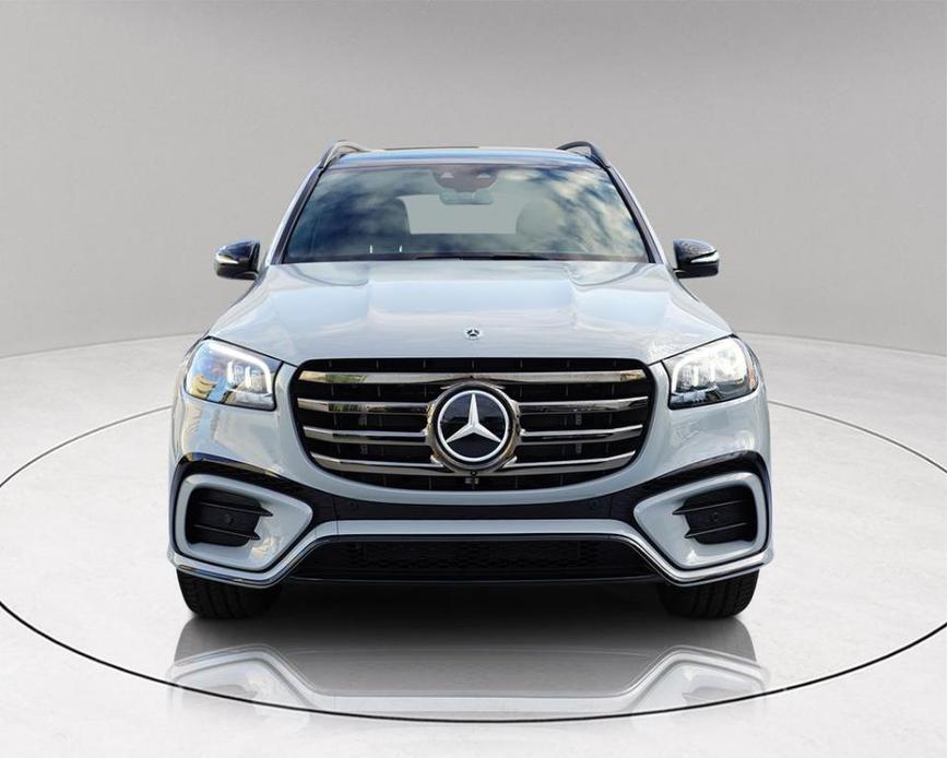 new 2025 Mercedes-Benz GLS 450 car, priced at $93,786