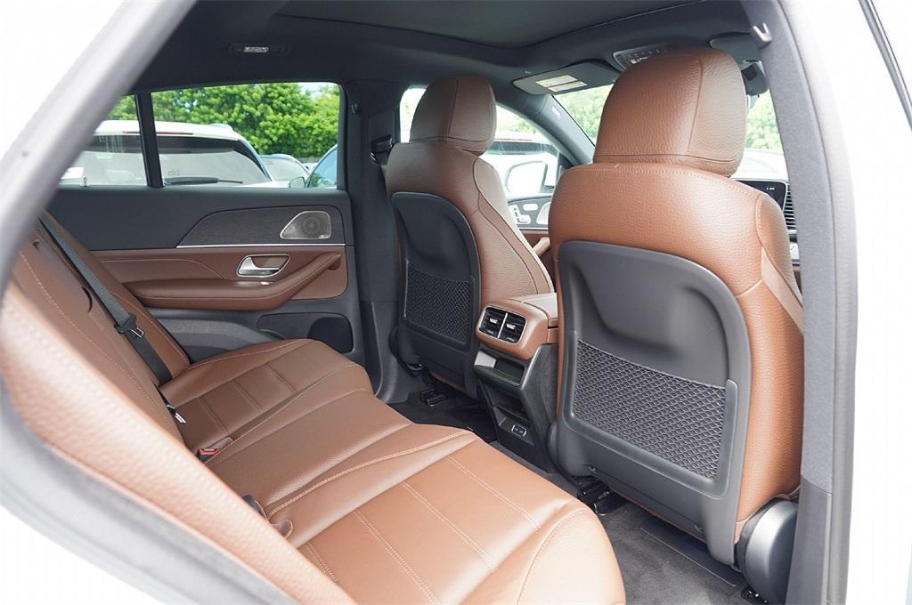 new 2026 Mercedes-Benz GLE 450 car, priced at $81,299