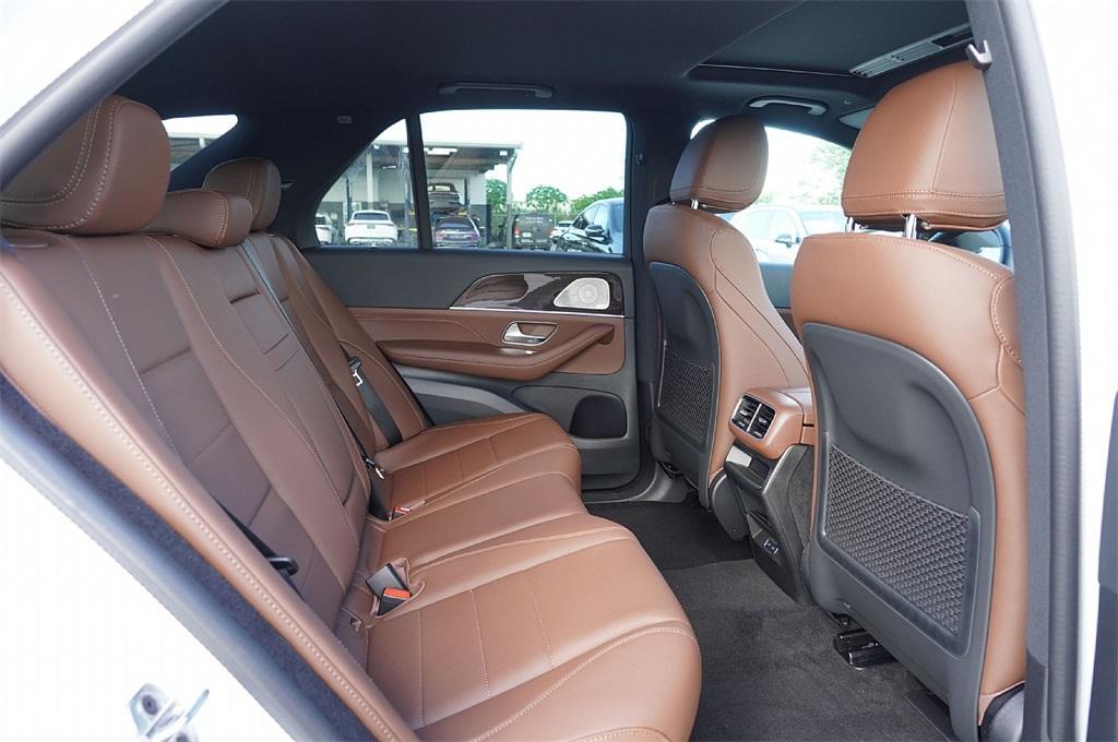 new 2026 Mercedes-Benz GLE 450 car, priced at $73,225