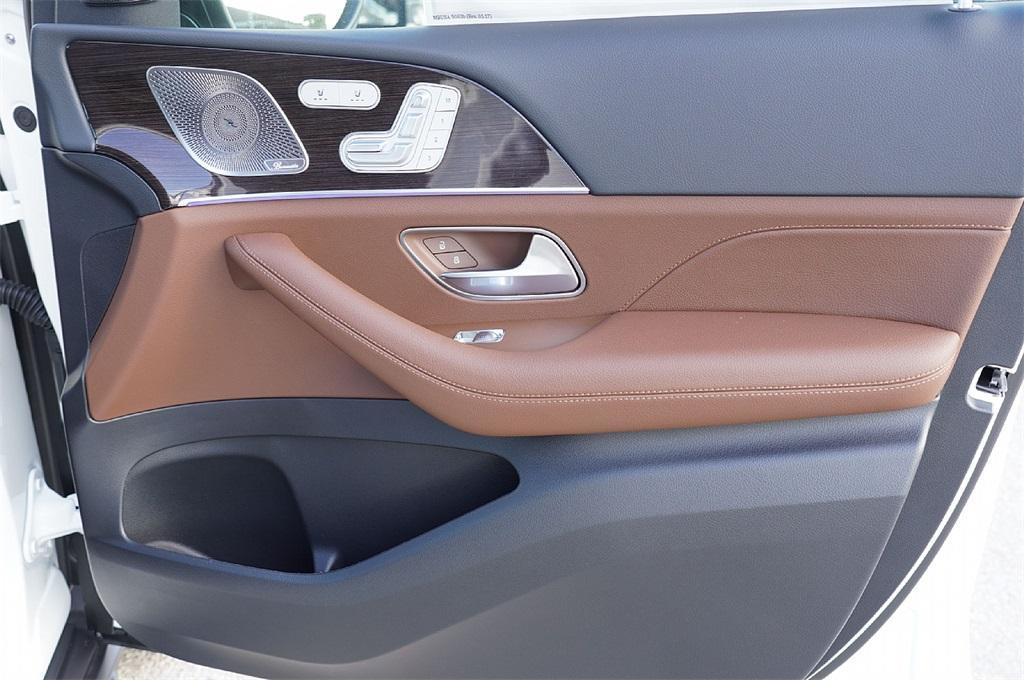 new 2026 Mercedes-Benz GLE 450 car, priced at $73,225