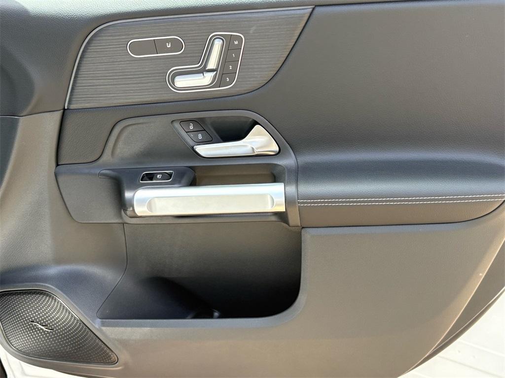 used 2025 Mercedes-Benz GLB 250 car, priced at $44,816