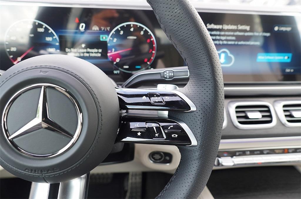 new 2026 Mercedes-Benz GLS 450 car, priced at $96,957