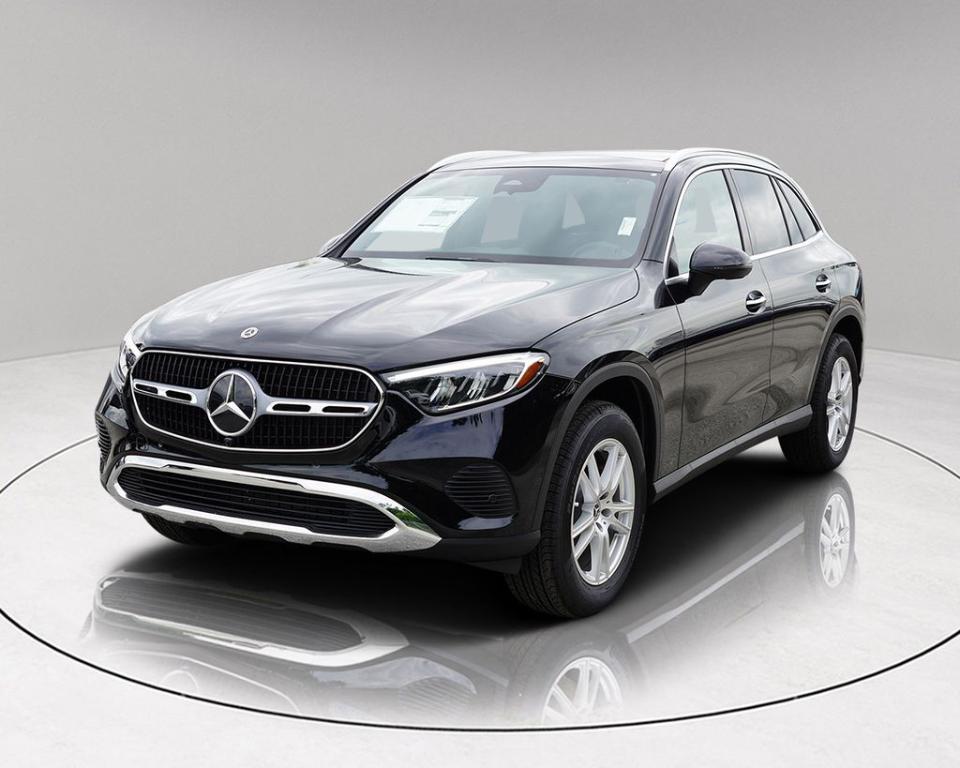 new 2025 Mercedes-Benz GLC 300 car, priced at $48,090