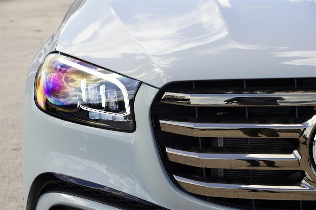 new 2025 Mercedes-Benz GLS 450 car, priced at $93,222