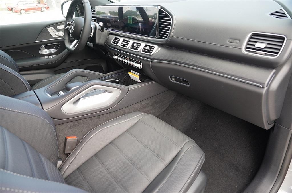 new 2025 Mercedes-Benz GLS 450 car, priced at $93,222