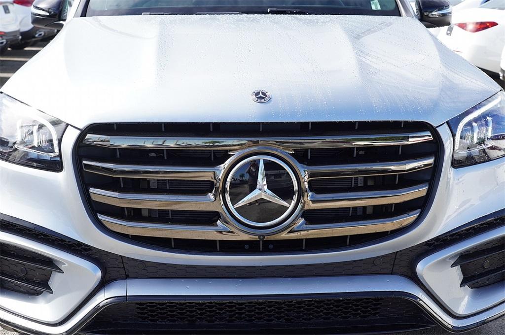 new 2026 Mercedes-Benz GLS 450 car, priced at $98,415