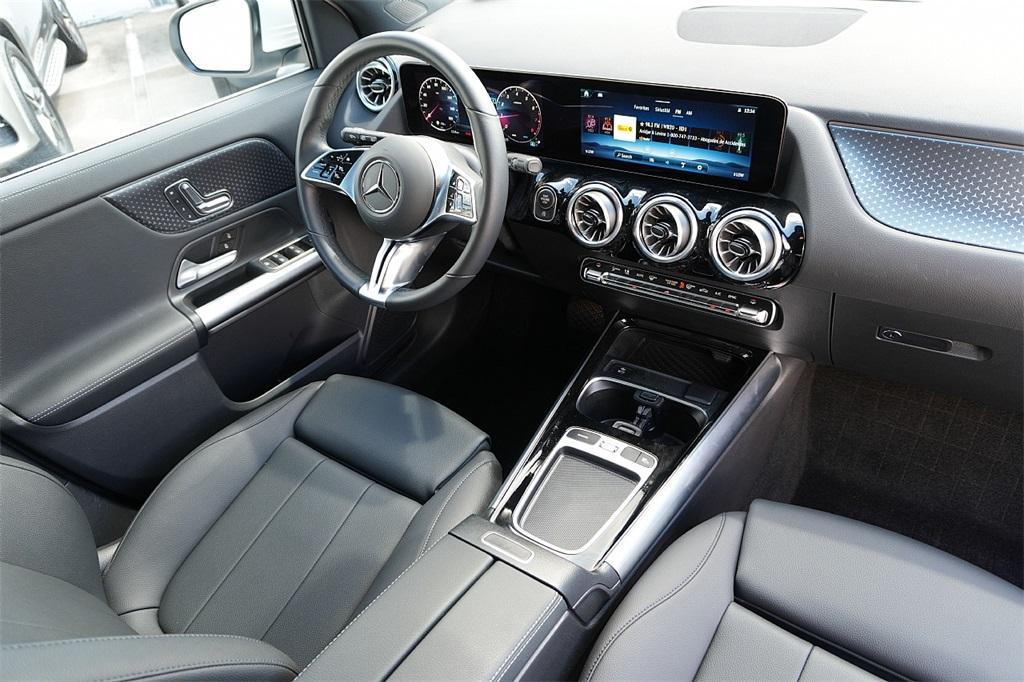 used 2025 Mercedes-Benz GLA 250 car, priced at $39,750