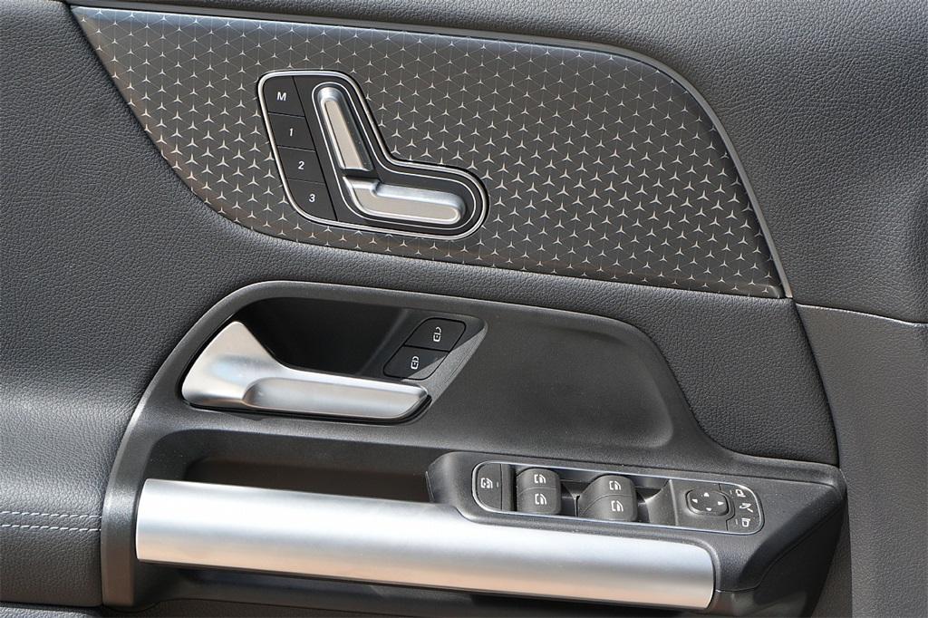 used 2025 Mercedes-Benz GLA 250 car, priced at $39,750