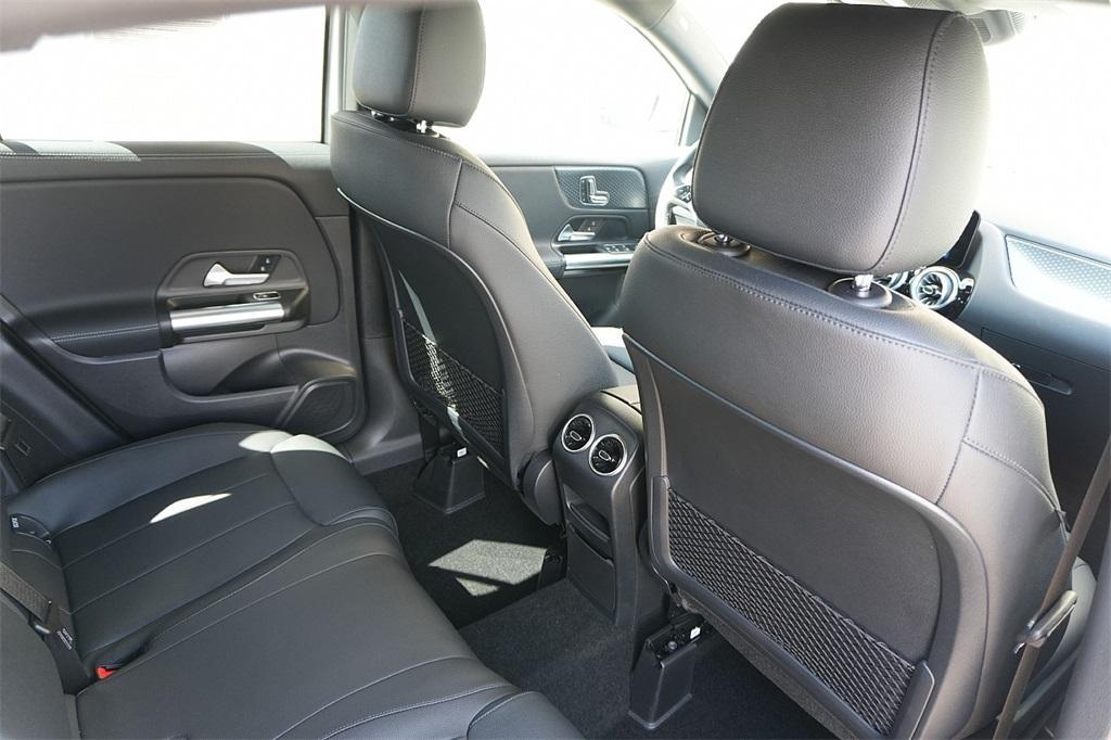 used 2025 Mercedes-Benz GLA 250 car, priced at $39,750