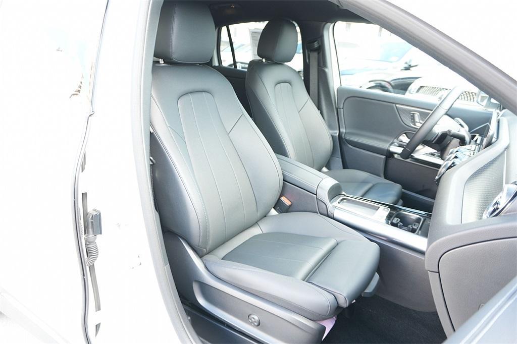 used 2025 Mercedes-Benz GLA 250 car, priced at $39,750