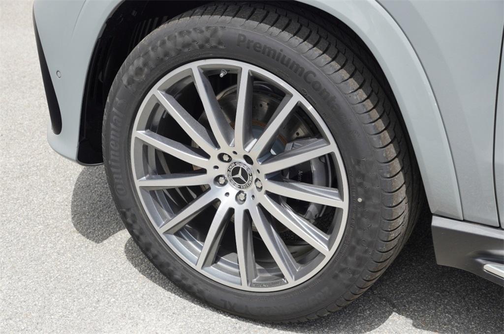 new 2025 Mercedes-Benz GLS 450 car, priced at $91,832