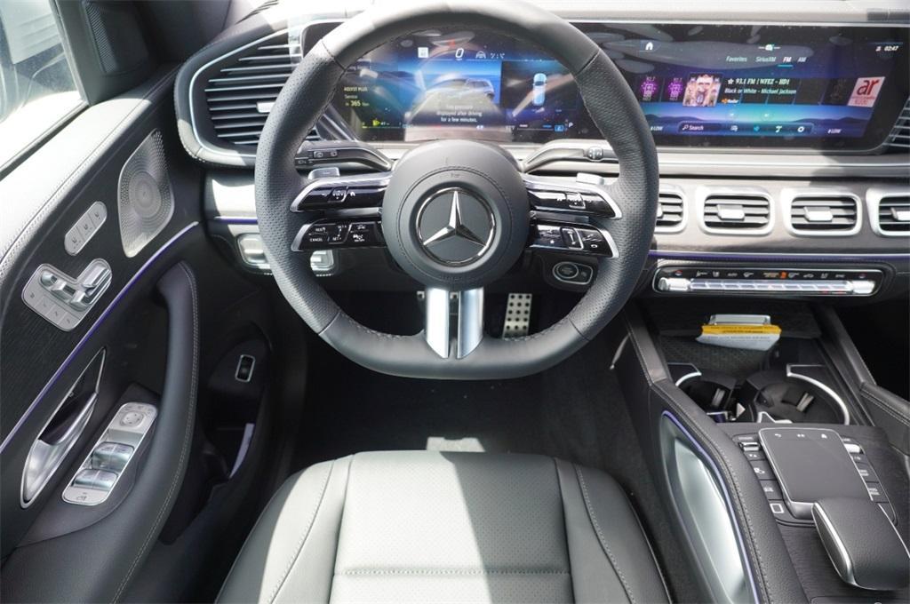 new 2025 Mercedes-Benz GLS 450 car, priced at $91,832