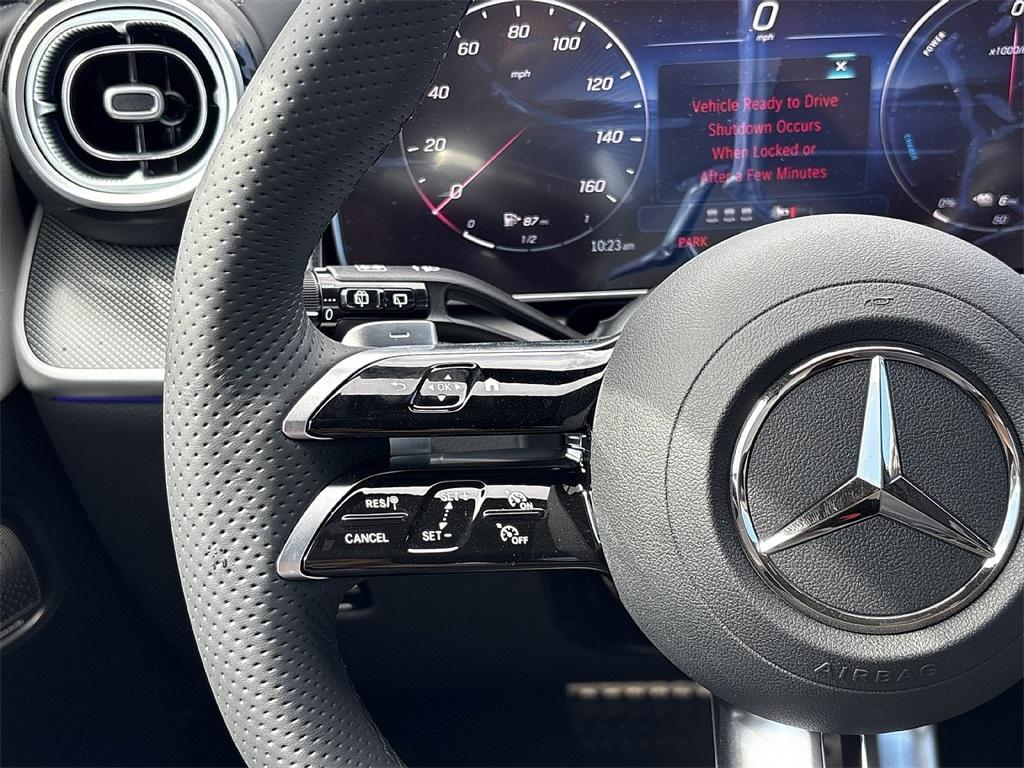 new 2025 Mercedes-Benz GLC 350e car, priced at $64,260