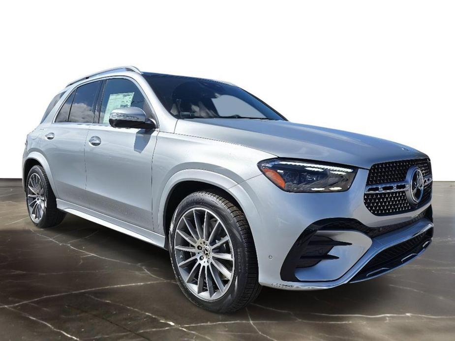 new 2024 Mercedes-Benz GLE 450 car, priced at $77,911
