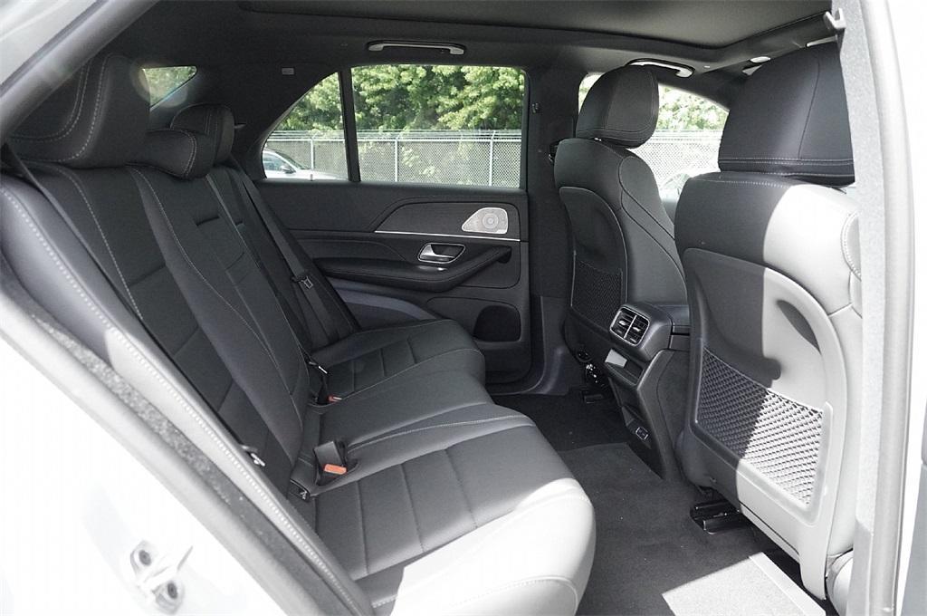 new 2026 Mercedes-Benz GLE 450 car, priced at $78,181