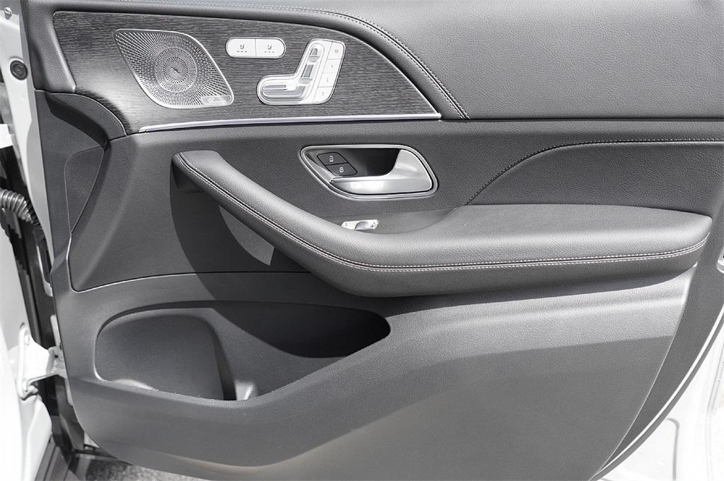 new 2026 Mercedes-Benz GLE 450 car, priced at $78,181