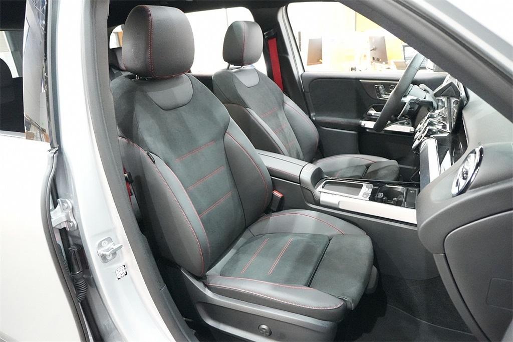 new 2024 Mercedes-Benz AMG GLB 35 car, priced at $58,117