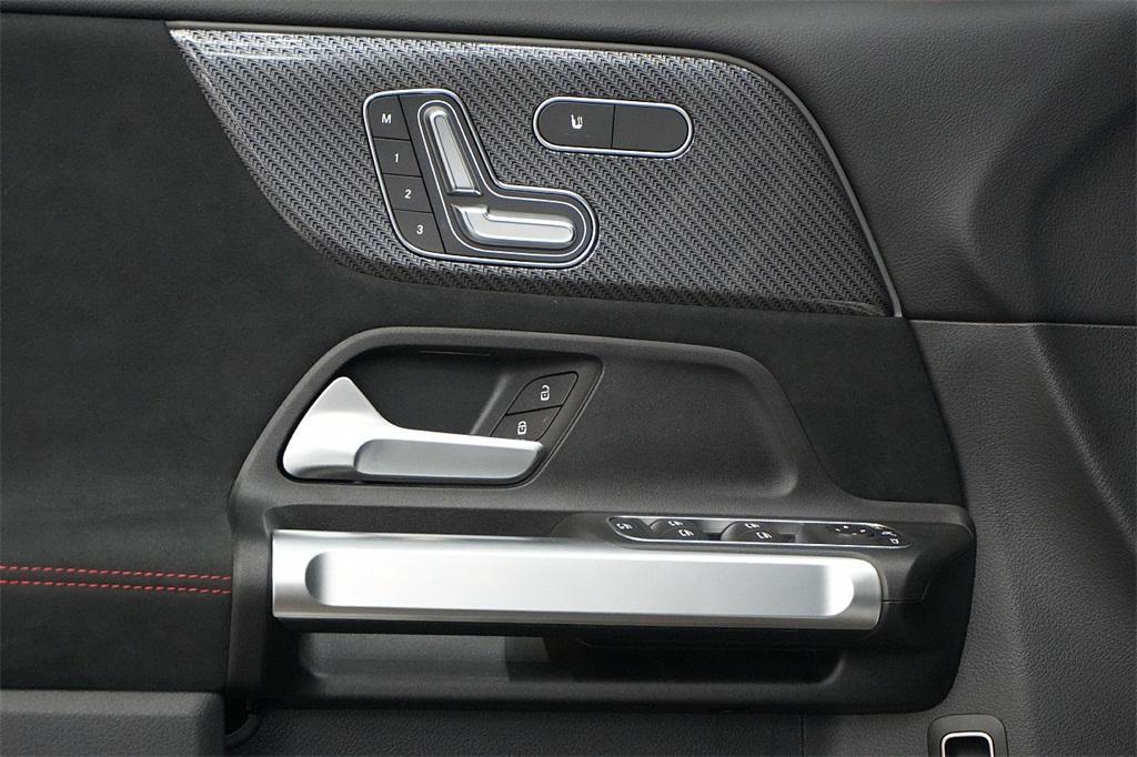 new 2024 Mercedes-Benz AMG GLB 35 car, priced at $58,117