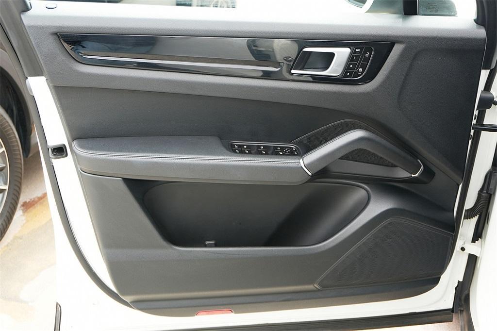 used 2019 Porsche Cayenne car, priced at $39,995
