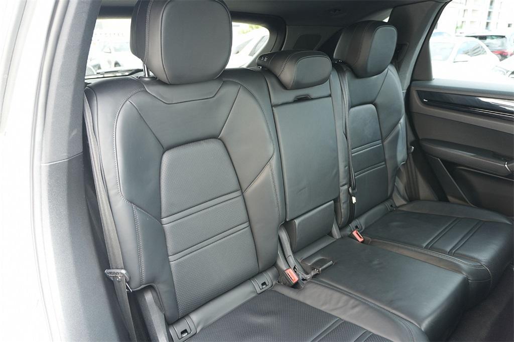 used 2019 Porsche Cayenne car, priced at $39,995