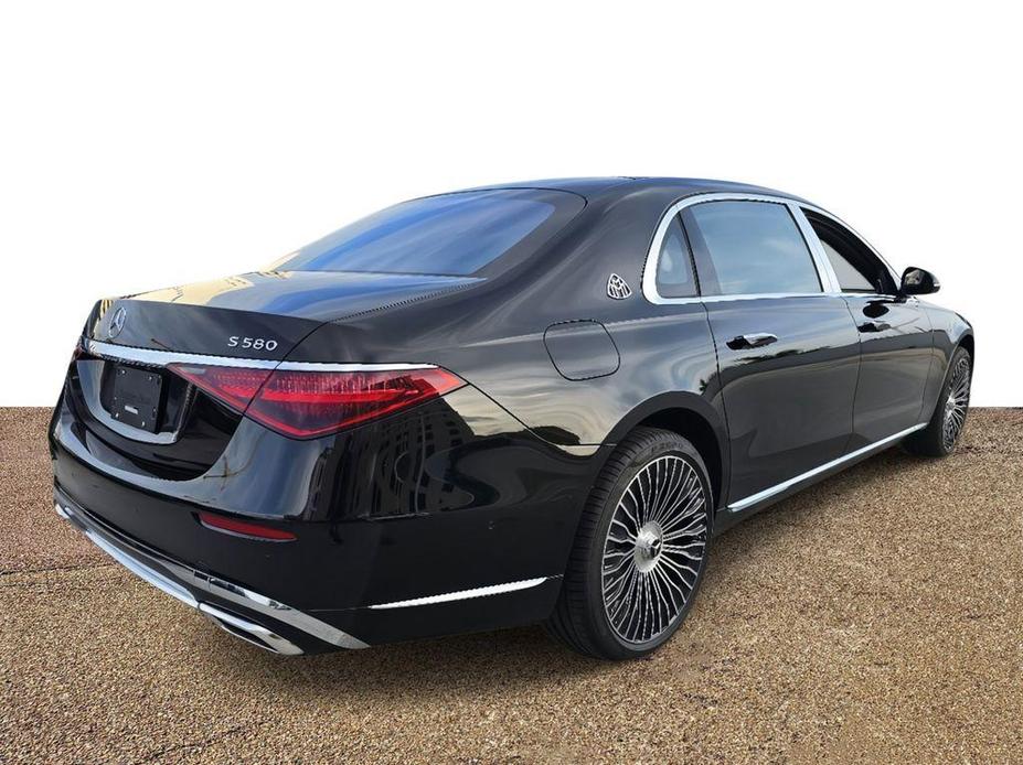 new 2024 Mercedes-Benz Maybach S 580 car, priced at $197,490