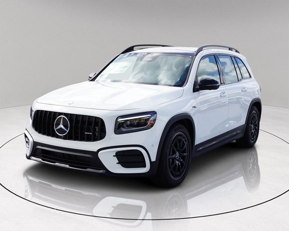 new 2025 Mercedes-Benz AMG GLB 35 car, priced at $63,265