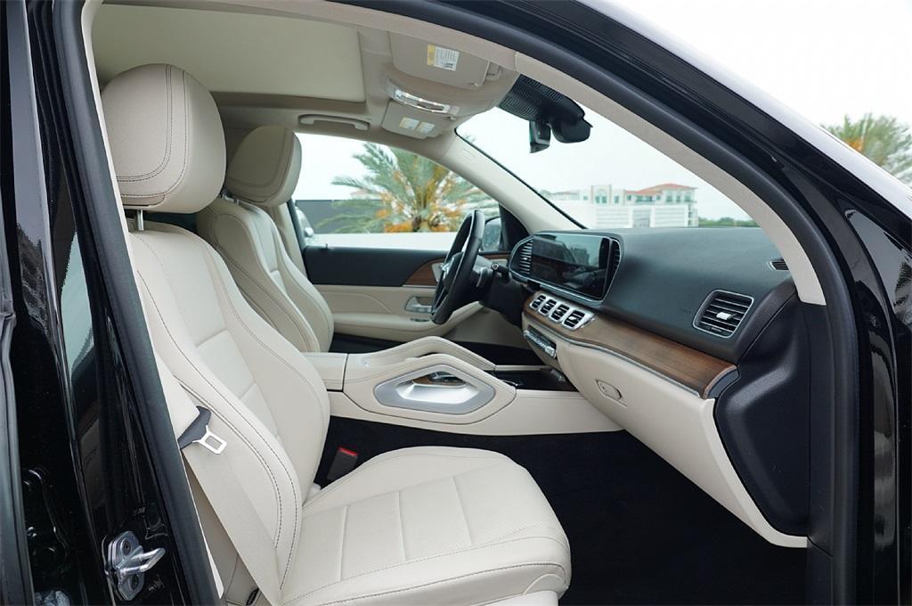 used 2024 Mercedes-Benz GLE 350 car, priced at $59,995