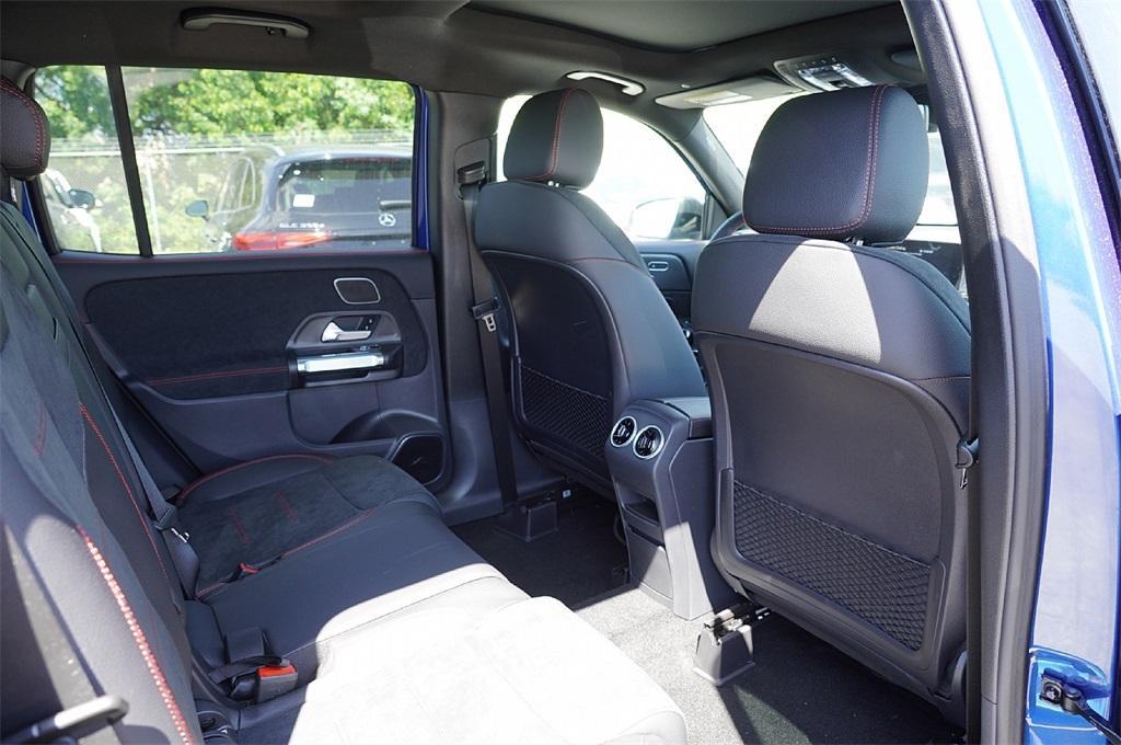 new 2025 Mercedes-Benz GLB 250 car, priced at $47,747