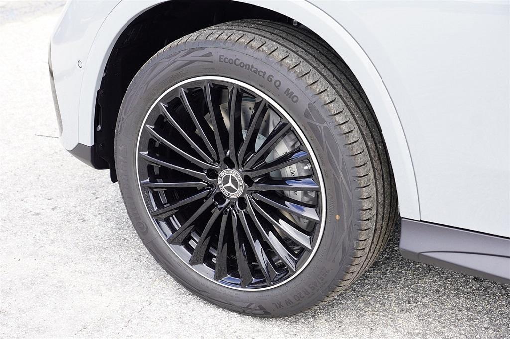 new 2026 Mercedes-Benz GLC 300 car, priced at $54,123