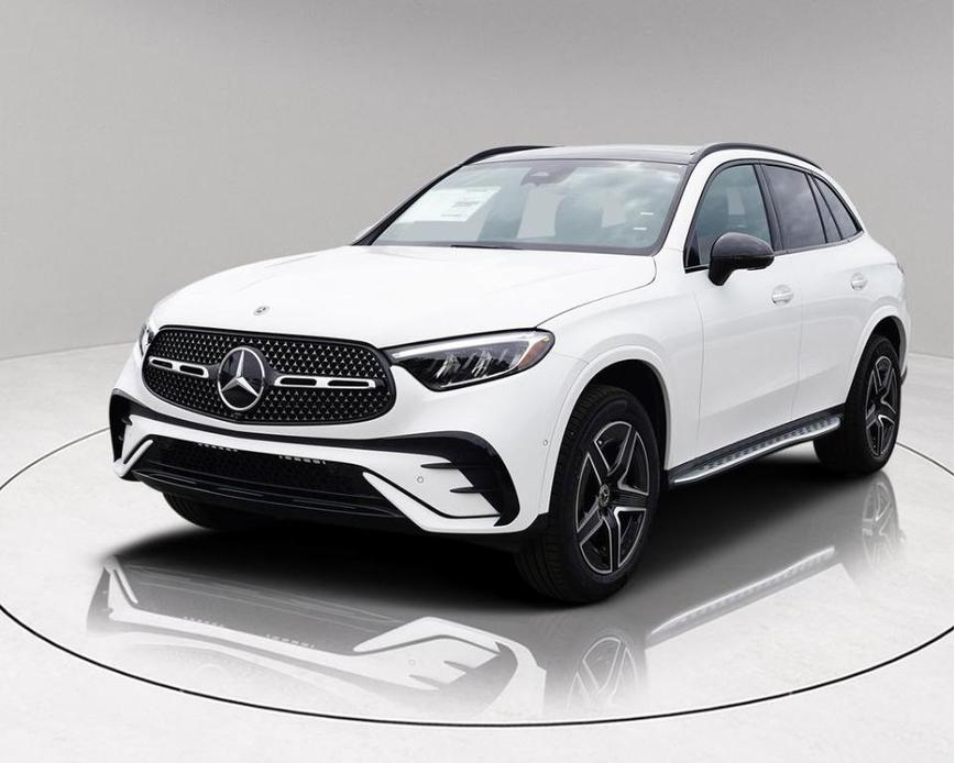 new 2025 Mercedes-Benz GLC 300 car, priced at $55,929