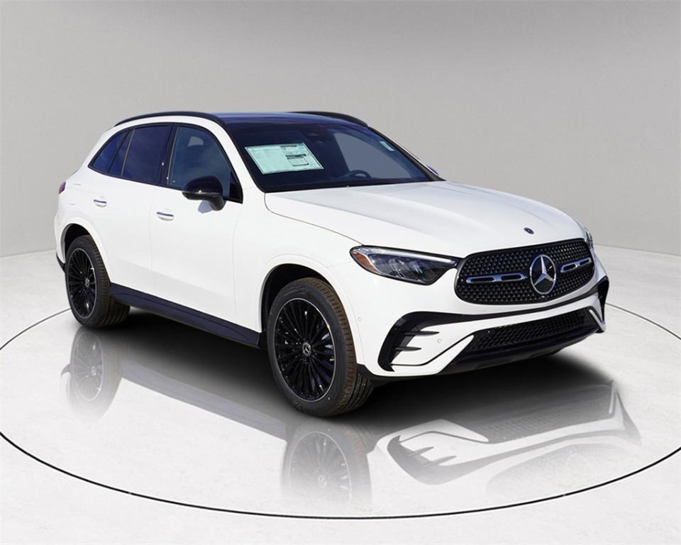 new 2025 Mercedes-Benz GLC 300 car, priced at $59,385