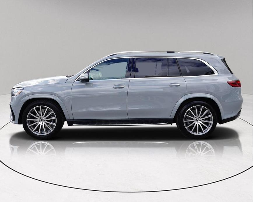 new 2025 Mercedes-Benz GLS 450 car, priced at $93,493