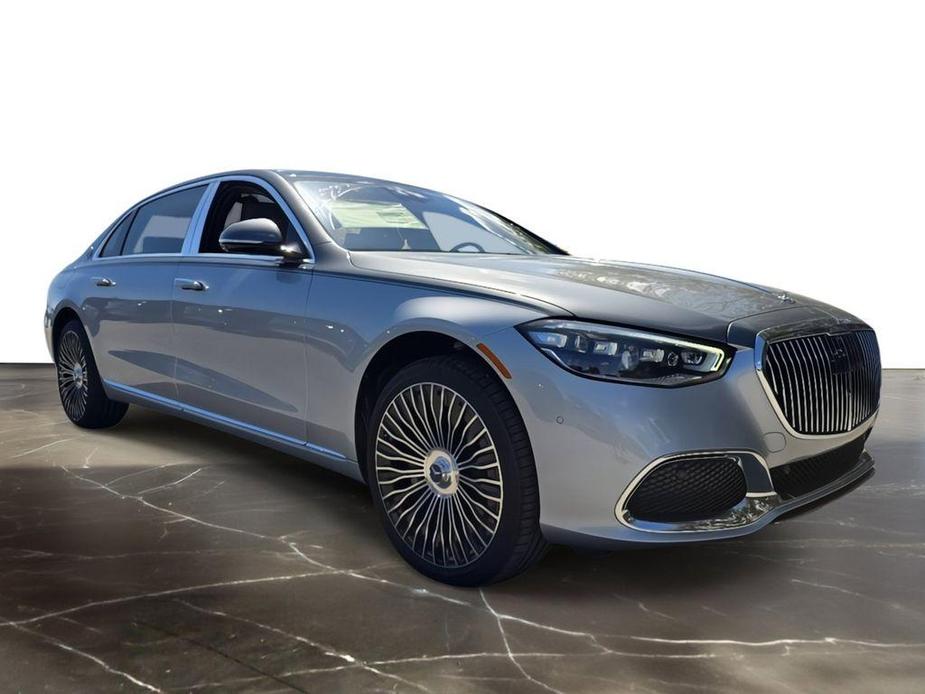 new 2024 Mercedes-Benz Maybach S 680 car, priced at $269,290