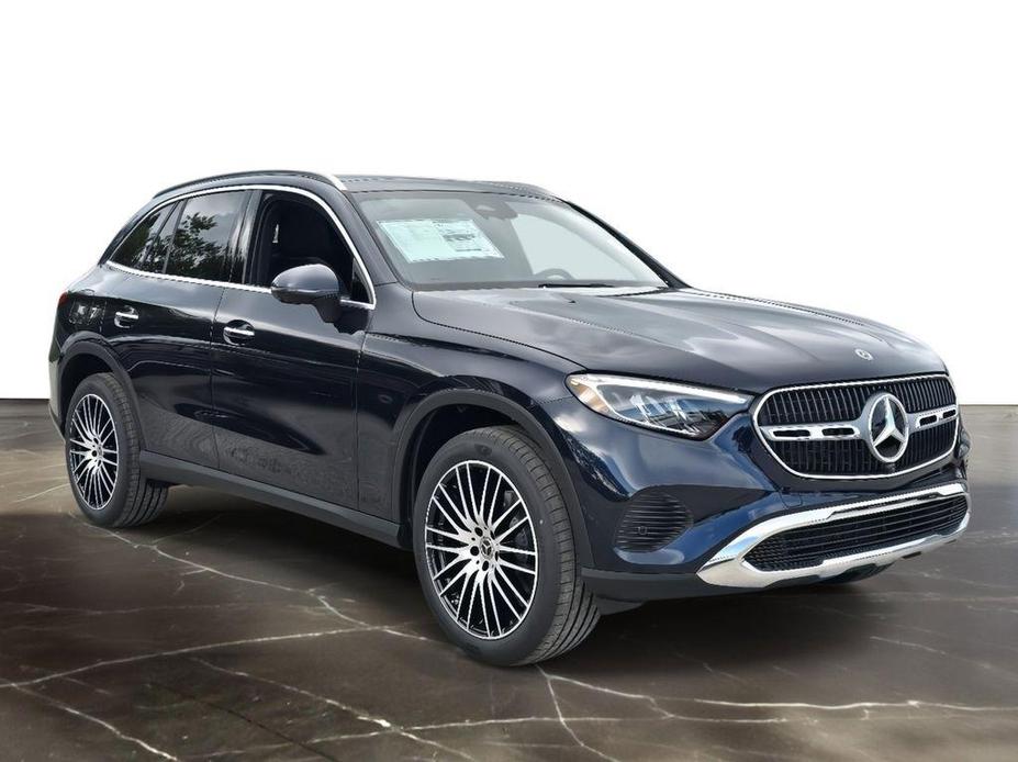 new 2024 Mercedes-Benz GLC 300 car, priced at $54,569