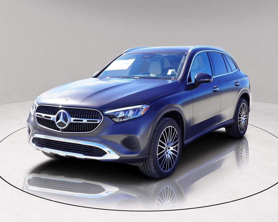 new 2025 Mercedes-Benz GLC 300 car, priced at $62,745