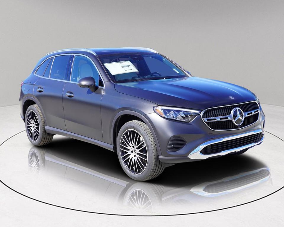 new 2025 Mercedes-Benz GLC 300 car, priced at $62,745