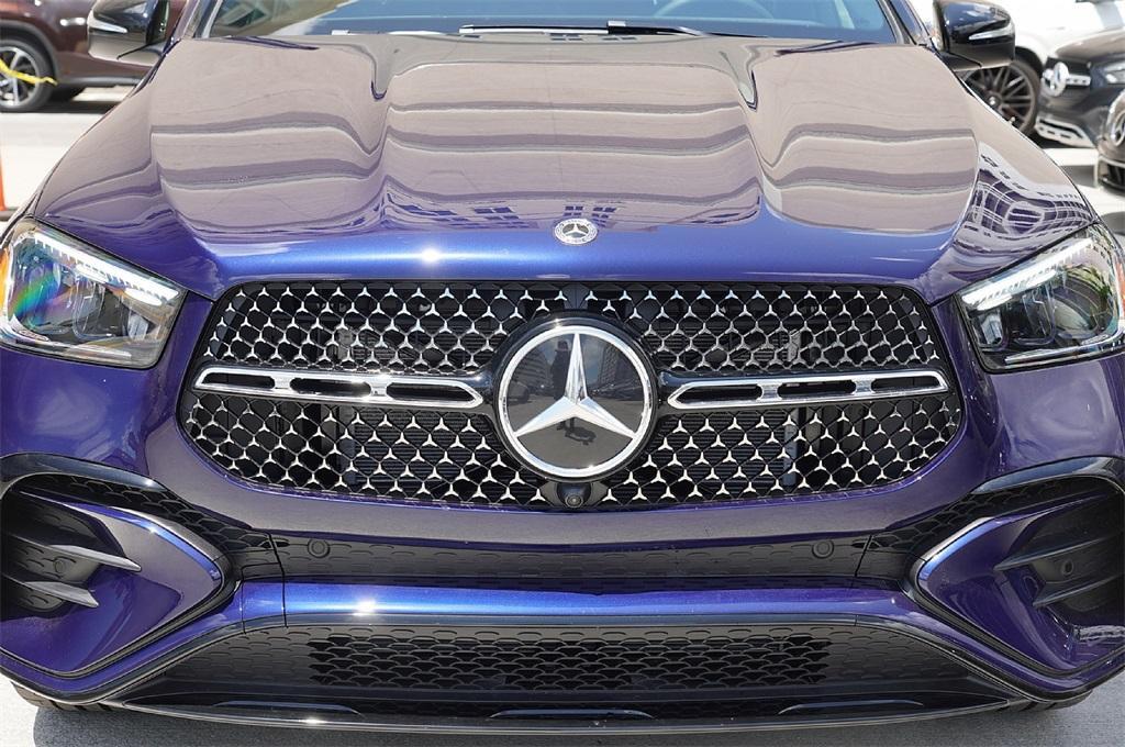 new 2025 Mercedes-Benz GLE 450 car, priced at $86,068