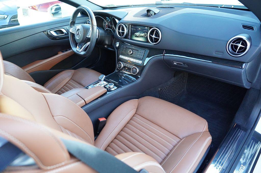 used 2020 Mercedes-Benz SL 550 car, priced at $79,400