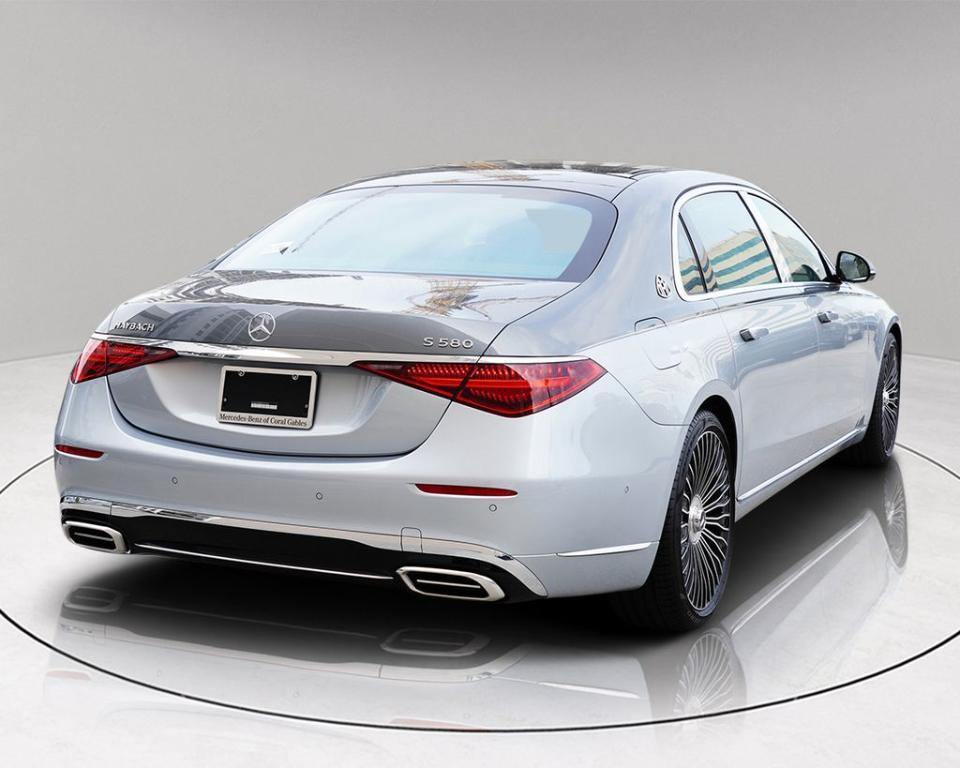 new 2024 Mercedes-Benz Maybach S 580 car, priced at $225,550