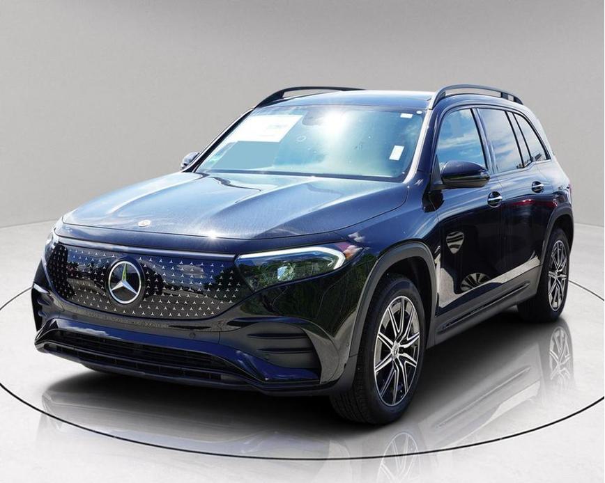 new 2024 Mercedes-Benz EQB 350 car, priced at $51,885