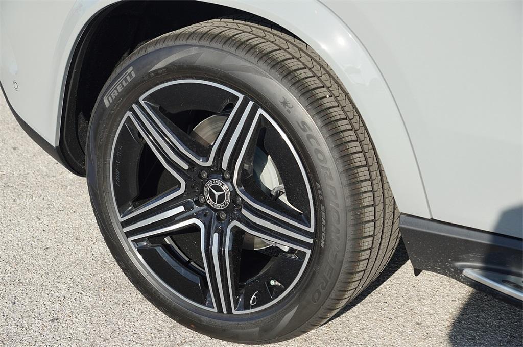 new 2025 Mercedes-Benz GLE 350 car, priced at $68,564