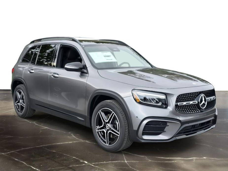 new 2024 Mercedes-Benz GLB 250 car, priced at $51,984