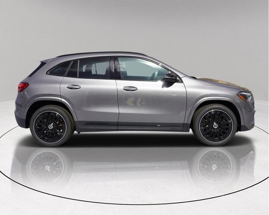 new 2025 Mercedes-Benz GLA 250 car, priced at $48,998