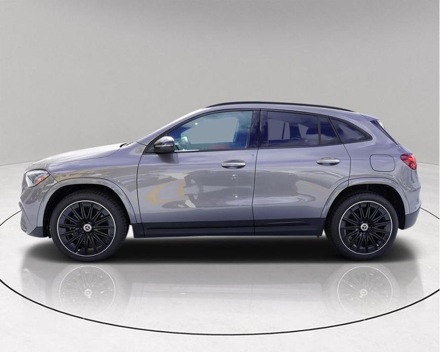 new 2025 Mercedes-Benz GLA 250 car, priced at $48,998