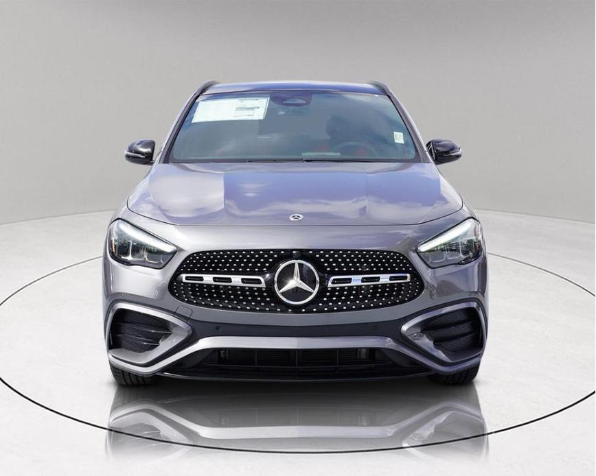 new 2025 Mercedes-Benz GLA 250 car, priced at $48,998